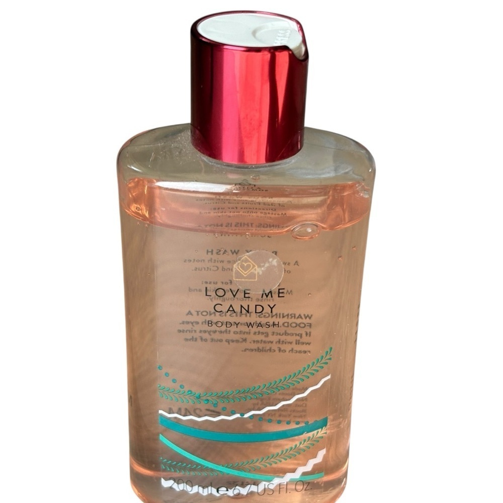 Boots Love Me Candy Body Wash 6.7 oz